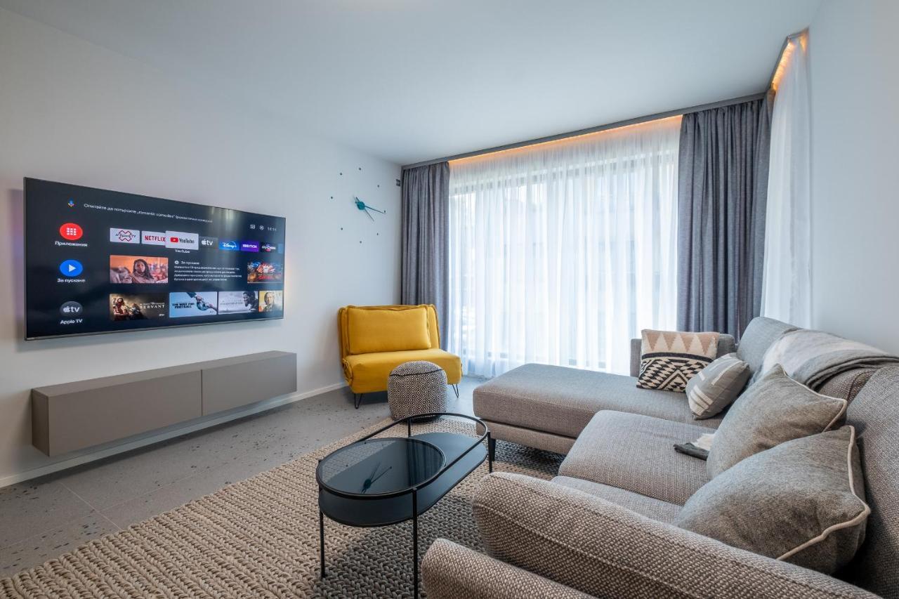 סופיה Emirates Lux Apartment And Parking מראה חיצוני תמונה