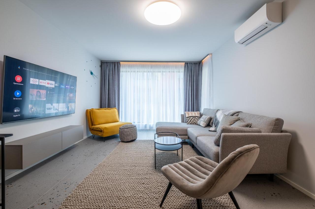 סופיה Emirates Lux Apartment And Parking מראה חיצוני תמונה