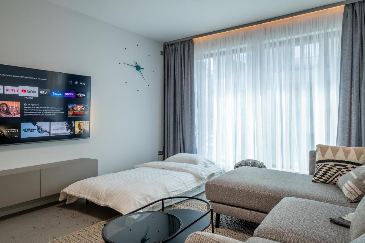 סופיה Emirates Lux Apartment And Parking מראה חיצוני תמונה
