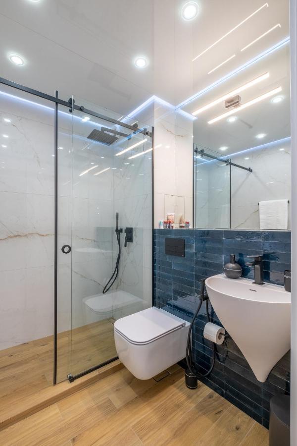 סופיה Emirates Lux Apartment And Parking מראה חיצוני תמונה