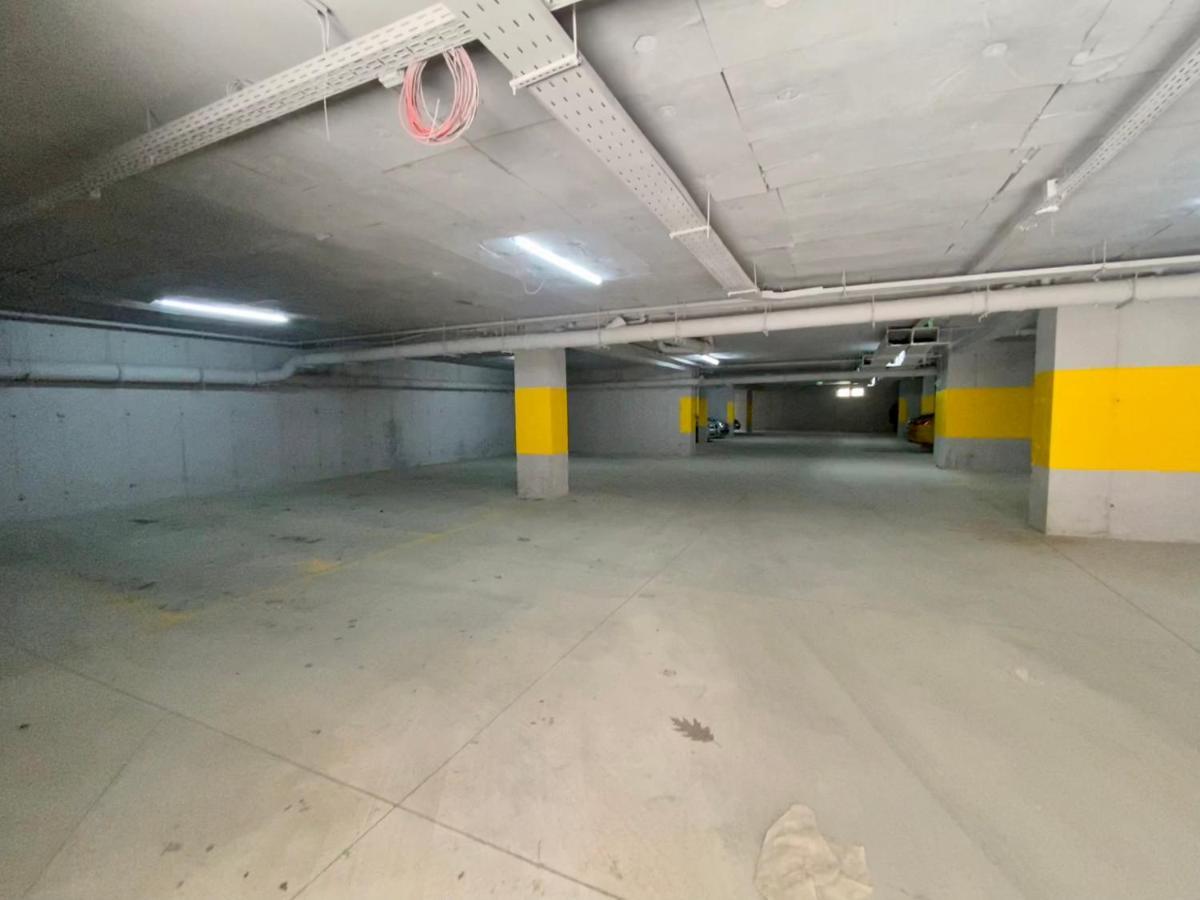 סופיה Emirates Lux Apartment And Parking מראה חיצוני תמונה